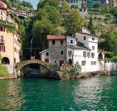 Sleeps 8 Villa Pognana Lario