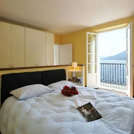 Sleeps 8 Villa *
